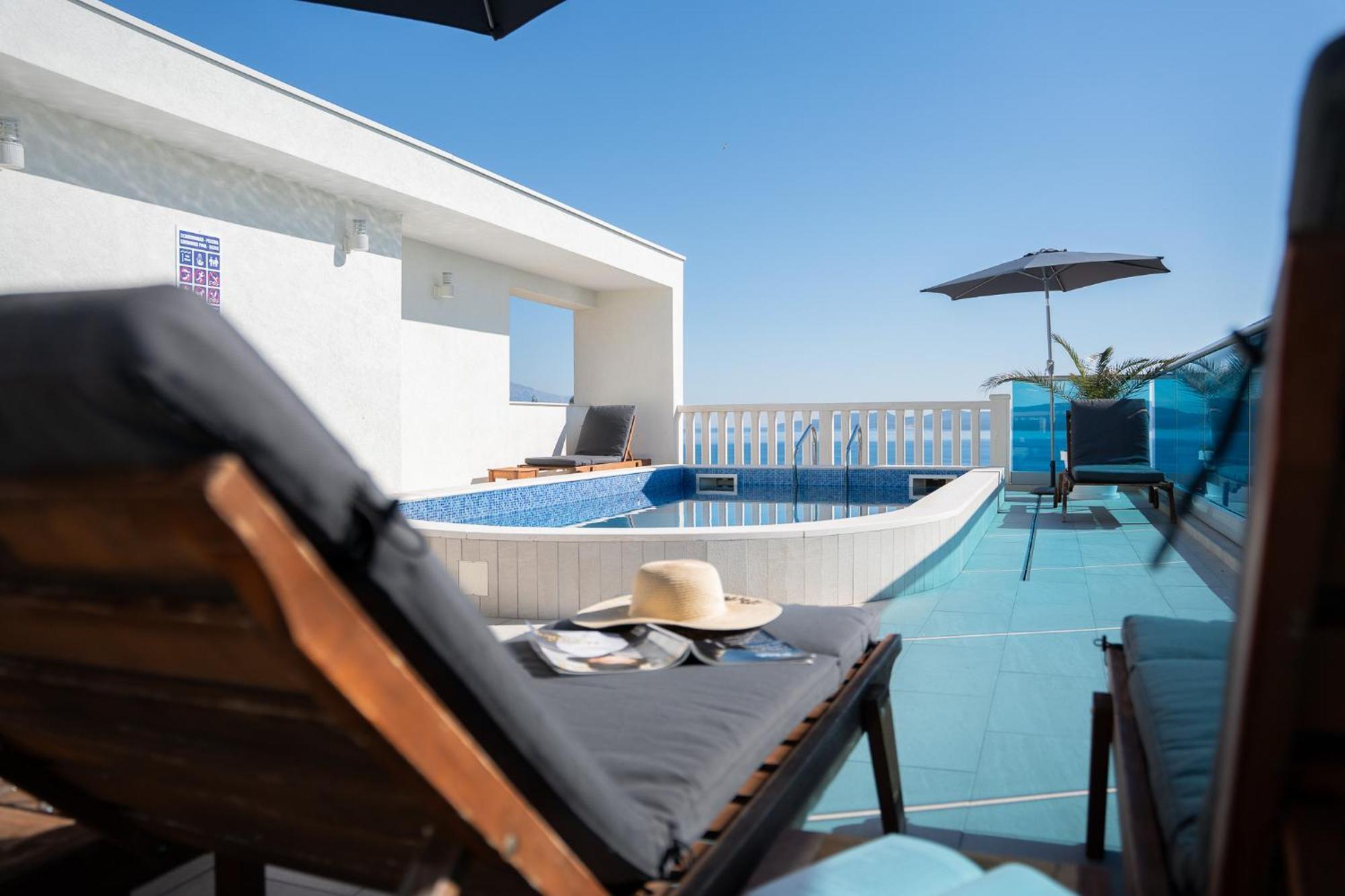 Sunny Hill Apartments With Rooftop Pool Celina Extérieur photo