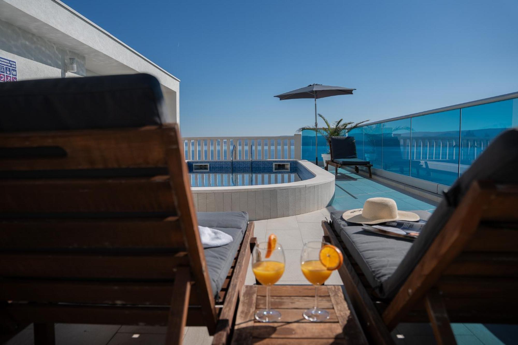 Sunny Hill Apartments With Rooftop Pool Celina Extérieur photo